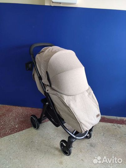 Коляска прогулочная 