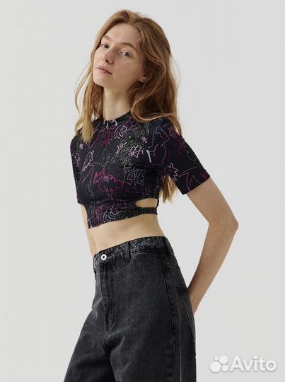 Укороченная футболка