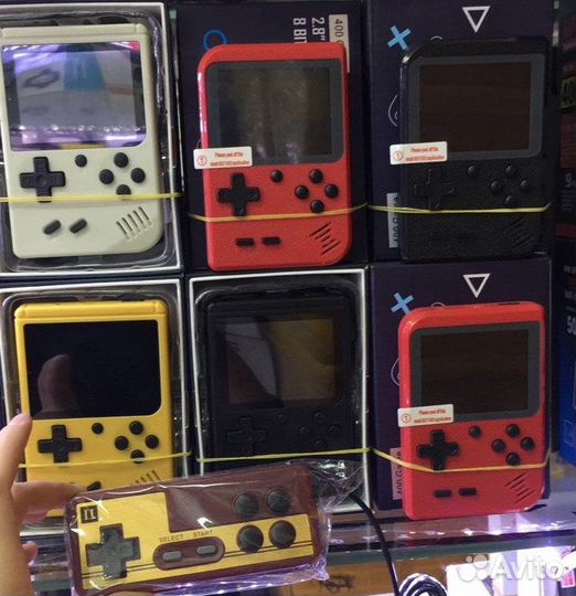Карманная игровая приставка 8 бит 129 игр с контро