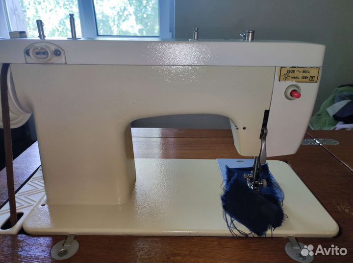 Швейная машина Чайка 132м