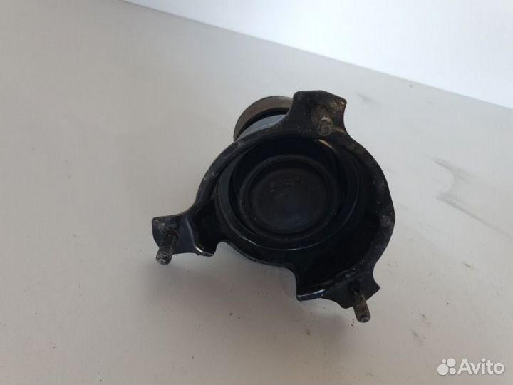 Подушка двигателя нижняя передняя Toyota Camry V50