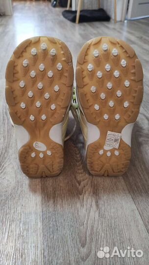 Сноубордические ботинки женские 35