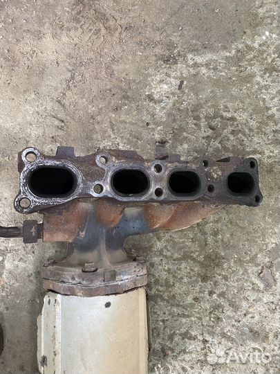 Коллектор выпускной Mazda 626 (GF) 2.0 (FS) 2001