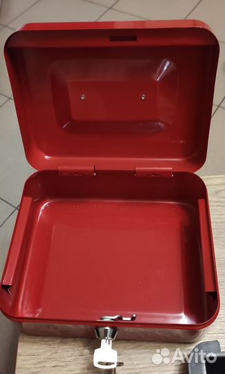 Ящик сейф для денег