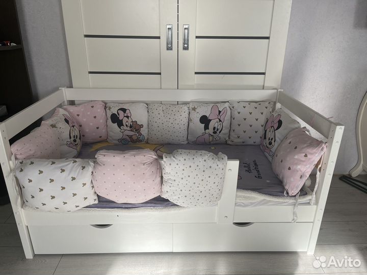 Детская кроватка