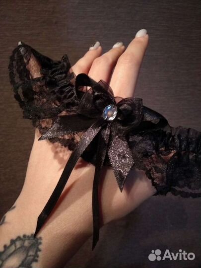 Подвязки белая и чёрная