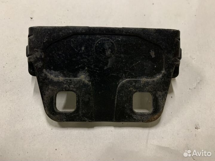 Ответка замка багажника Bmw 528 E39