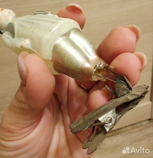 Елочная игрушка Узбечка с книгой