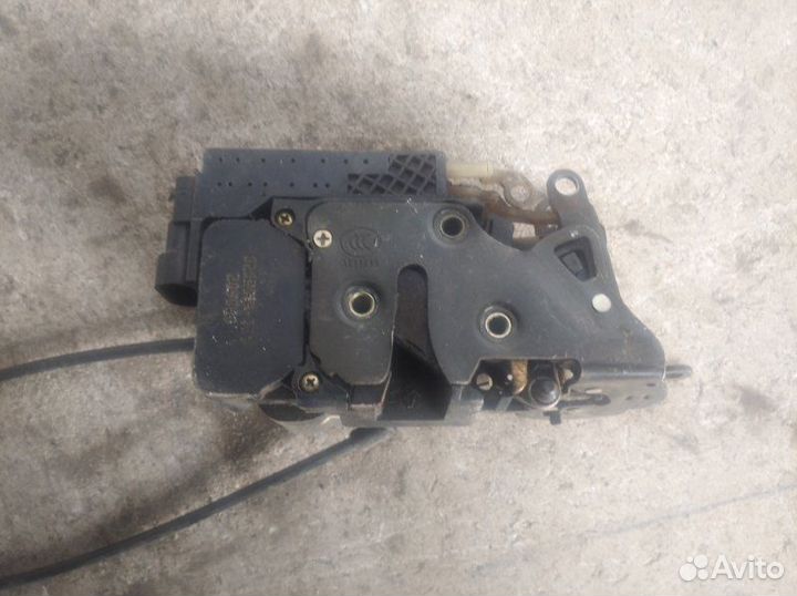 Замок двери передний правый Chery Fora (A21)