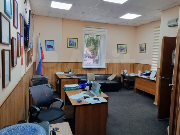 Офисное помещение (подходит под торговое) 90 м²