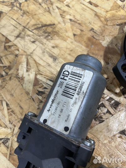 Моторчик стеклоподъемника Хендай Элантра HD