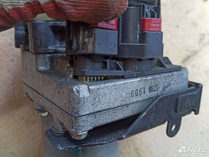 Насос гур Mazda3, axela BL