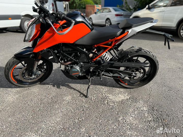 Мотоцикл ktm 125 duke