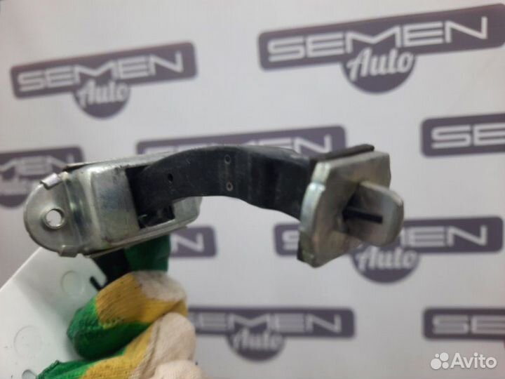 Ограничитель двери задний Nissan Teana J32