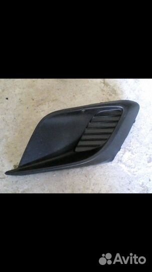 Заглушка бампера мазда 3 правая