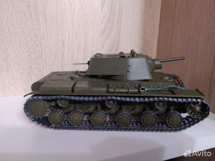 Модель танка кв 1