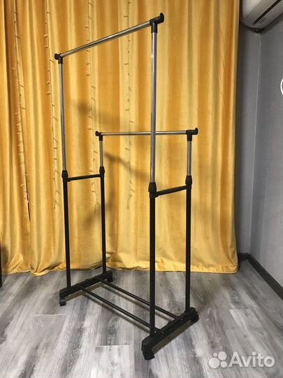 Вешалка для одежды напольная