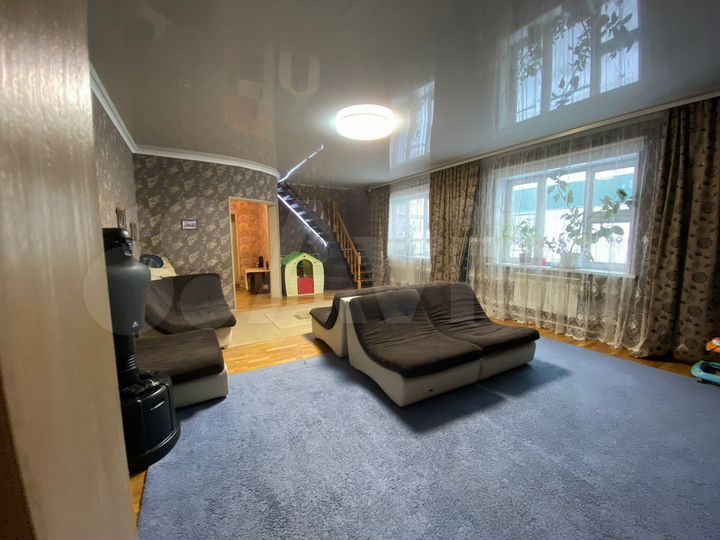 Дом 259,3 м² на участке 4,12 га