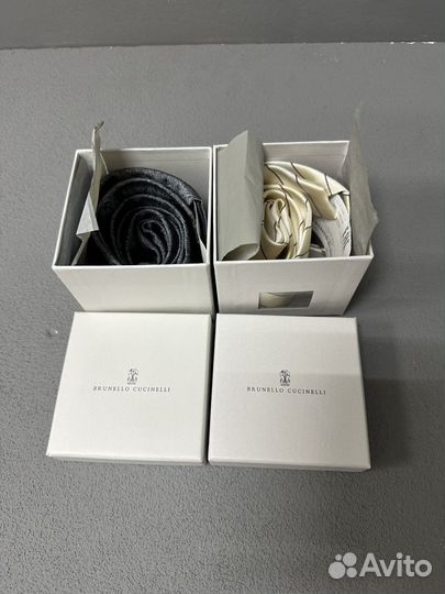 Новый галстуки Brunello Cucinelli оригинал 2шт