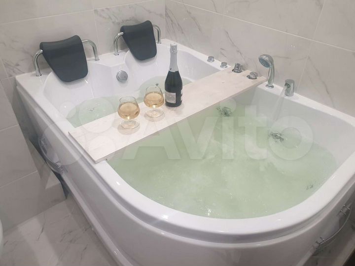 1-к. квартира, 40 м², 1/10 эт.