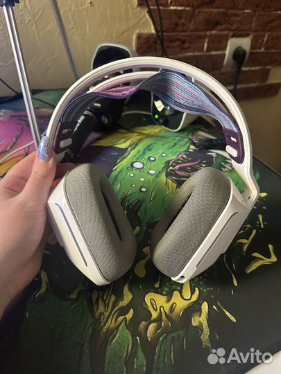 Наушники logitech G733