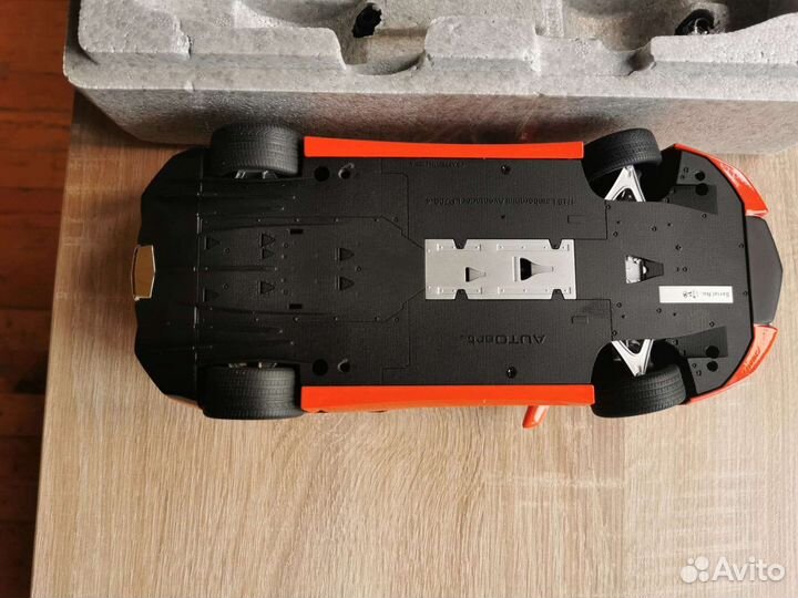 Модель автомобиля Lamborghini Aventador