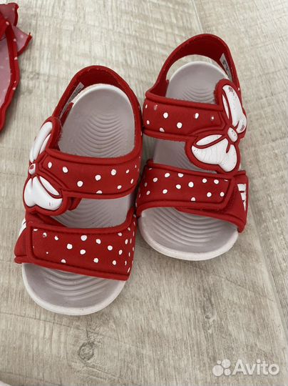 Купальный комплект - трусики, сланцы, платье