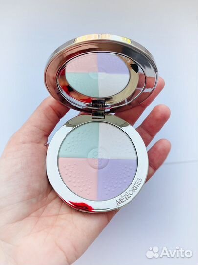 Пудра Guerlain Meteorites компактная