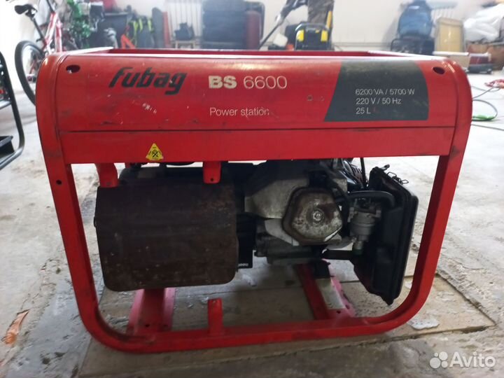 Бензиновый генератор