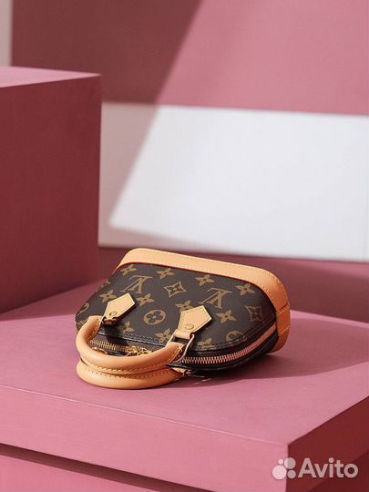 Сумка Louis Vuitton LV Nano Alma Mini