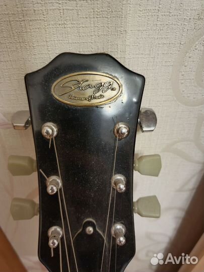 Электрогитара