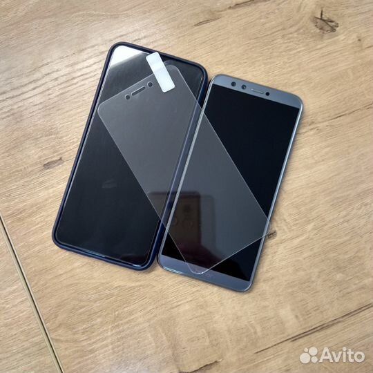 Защитное стекло для Honor 8 lite