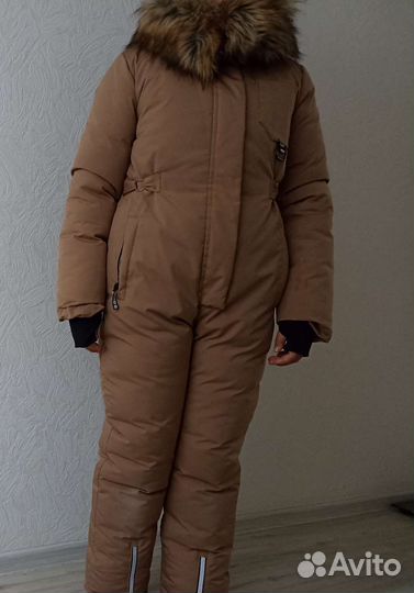 Зимний комбинезон для девочки