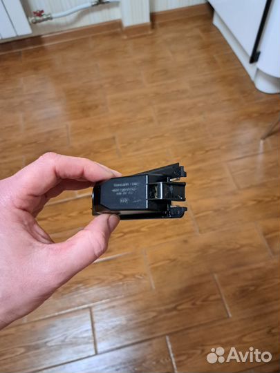 Плафон подсветки номера renault sandero stepway 2