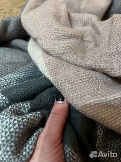 Женский зимний шарф в клетку