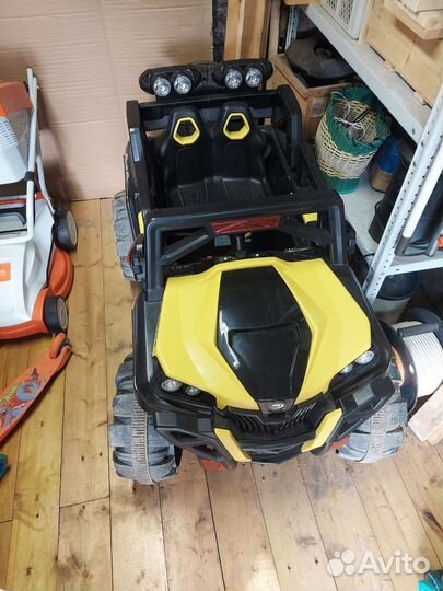 Детский электромобиль jeep