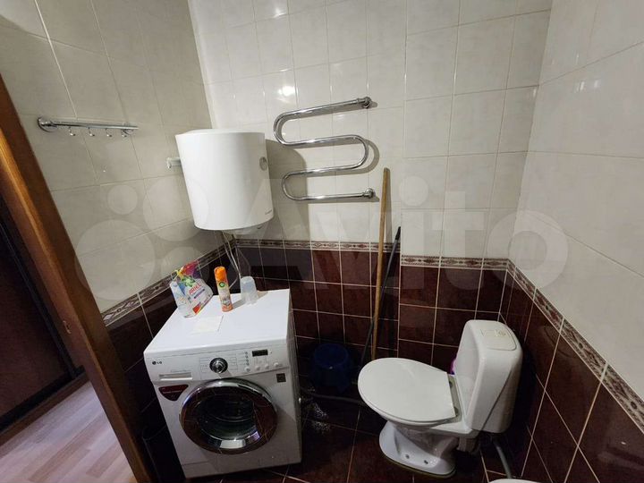 2-к. квартира, 50 м², 3/9 эт.