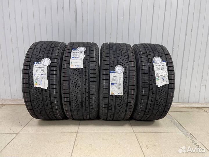 Triangle Trin PL02 265/45 R20 и 295/40 R20