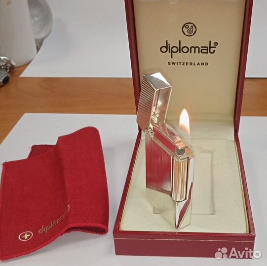 Зажигалка газовая подарочная