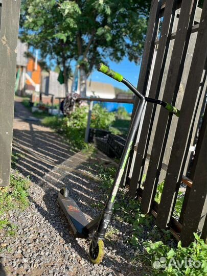 Самокат трюковой