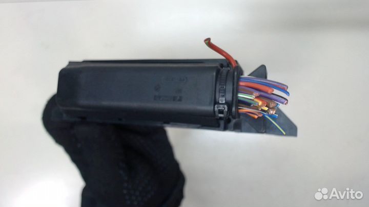 Блок управления стояночным тормозом Audi Q3, 2012