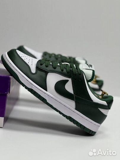 Кроссовки Nike SB Dunk Low