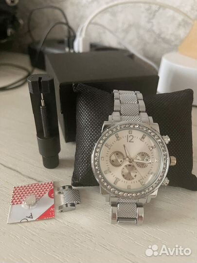 Наручные часы женские