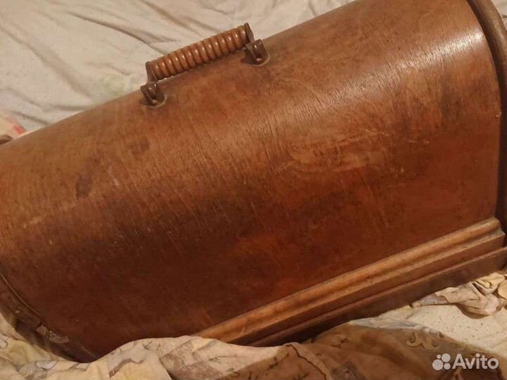 Швейная машина Singer