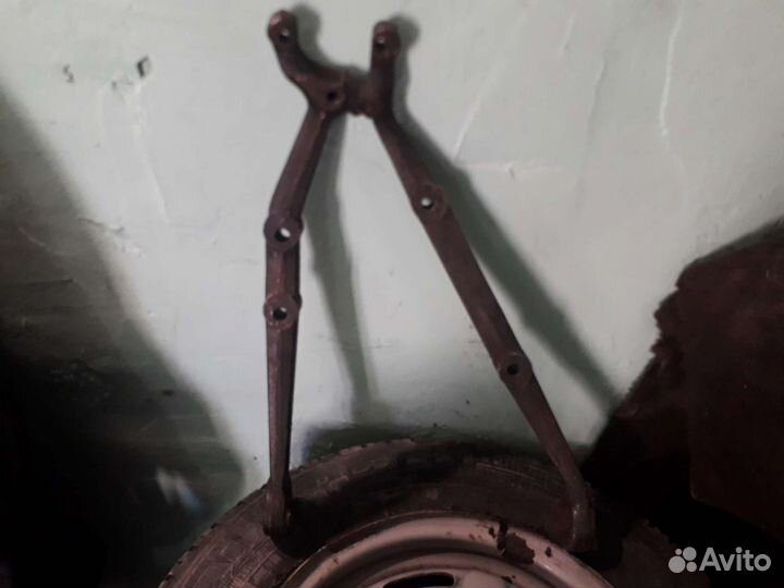 Рычаг нижний нива