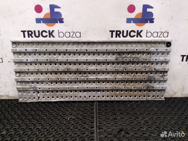 81429020297 Трап на раму за кабиной