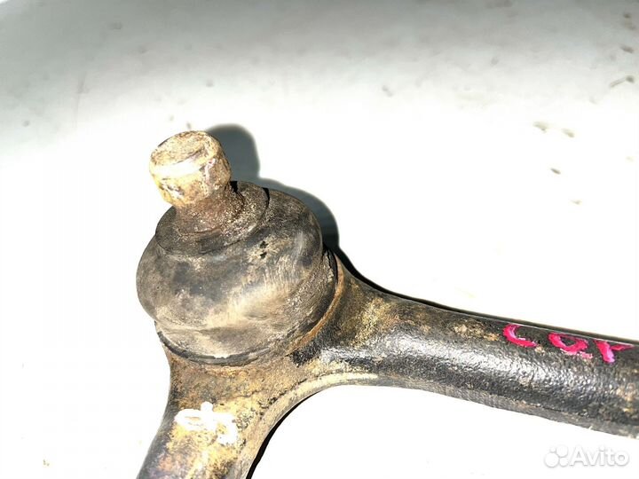 Рычаг передний верхний Kia Sorento 1 2009 г