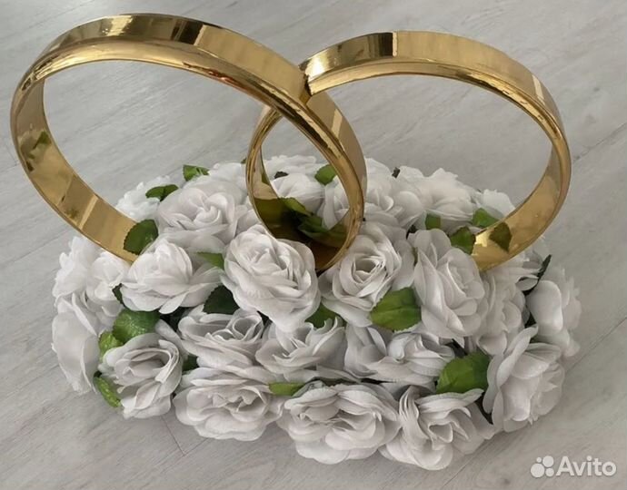 Свадебные украшения на авто