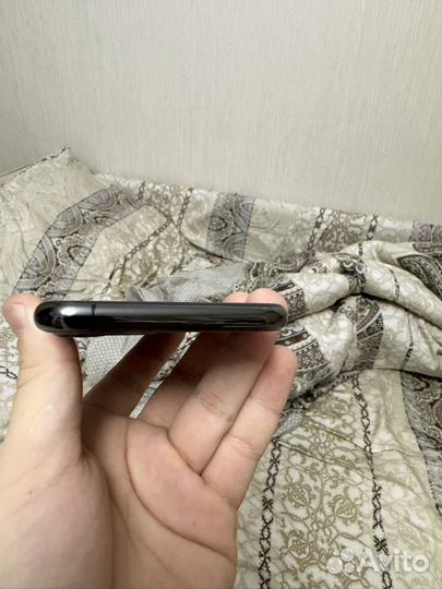 iPhone 11 Pro, 64 ГБ