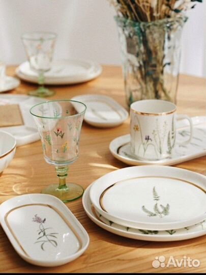 Набор столовой посуды на 6 персон